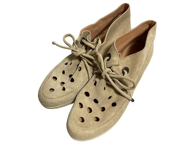 Autre Marque Chaussures en cuir daim perforé Robert Clergerie Beige - vue 2