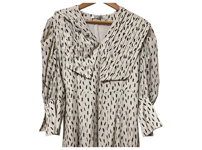 Autre Marque Vestido Snidel Big Collar Branco Cru - vista 4