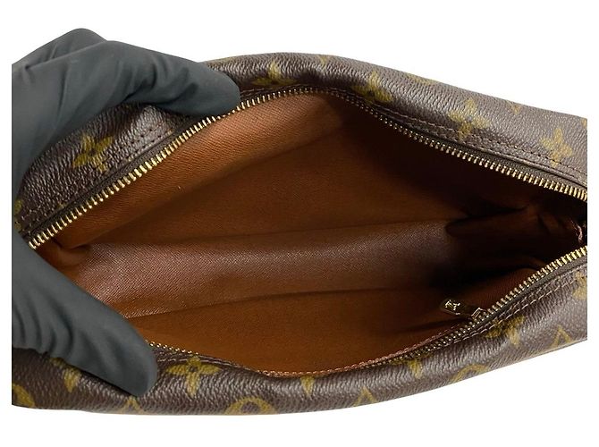 Borsa a tracolla Louis Vuitton Trocadero Monogram in pelle Marrone Bronzo - vista 16