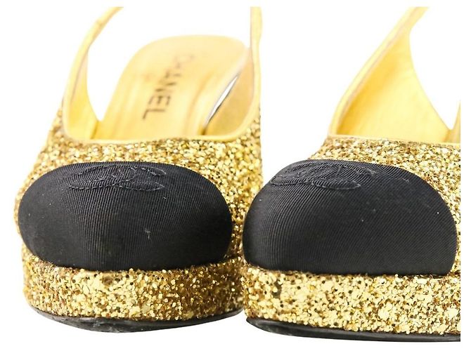 Décolleté Slingback Chanel Coco Mark Glitter Nero D'oro - vista 7