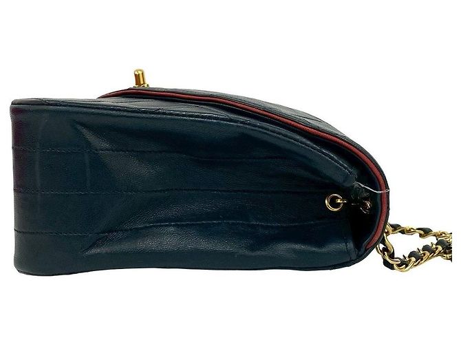 Borsa a tracolla Chanel Matelassé in pelle di agnello Blu - vista 9