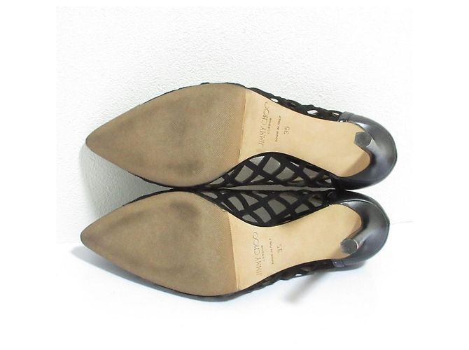 Décolleté a punta in pelle traforata Jimmy Choo Nero - vista 7