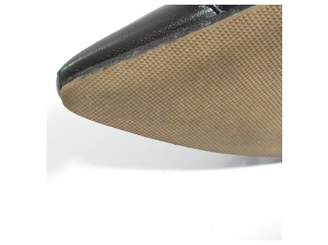Décolleté a punta in pelle traforata Jimmy Choo Nero - vista 9