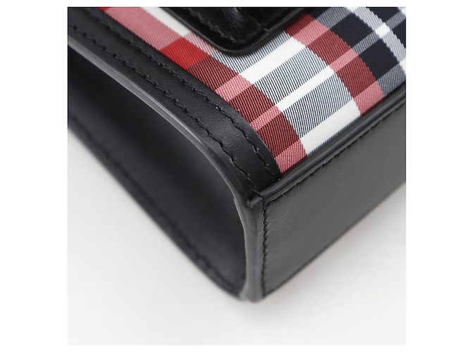Sac Burberry Mini Pocket Bag en nylon et veau 2 voies Noir Rouge - vue 4