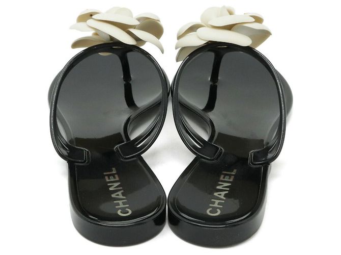 Sandalias de dedo Chanel Camellia Negro - vista 3
