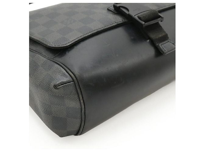 Bolsa de Ombro Louis Vuitton Messenger PM Damier Graphite Preto Cinza - vista 3