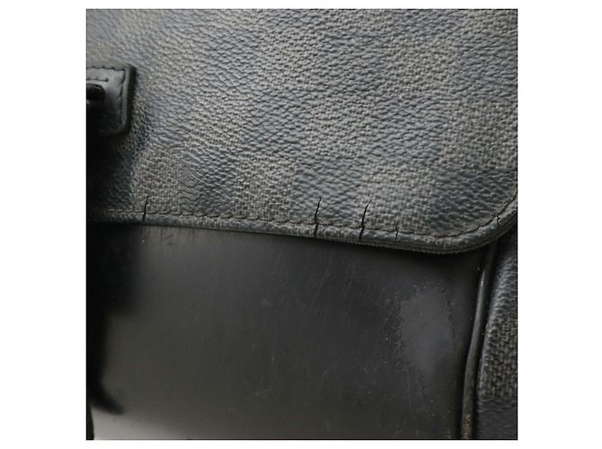Bolsa de Ombro Louis Vuitton Messenger PM Damier Graphite Preto Cinza - vista 4