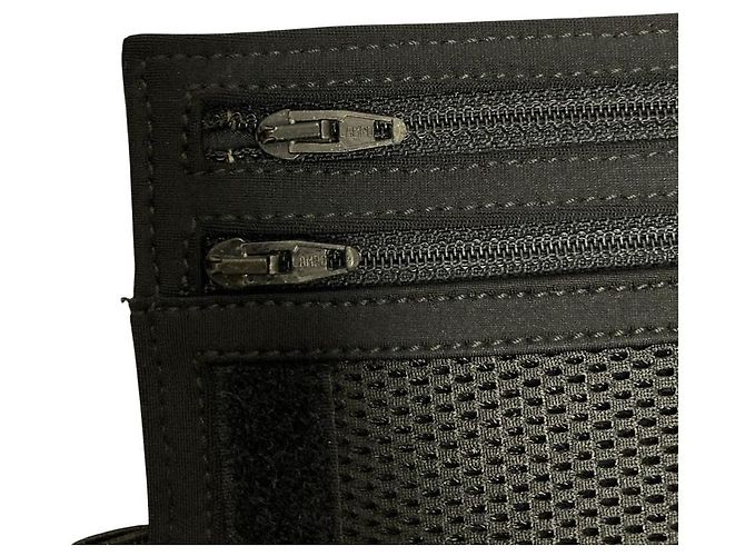 Miu Miu Nylon Schultertasche Schwarz - Ansicht 15