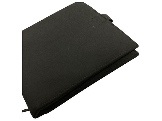 Miu Miu Nylon Schultertasche Schwarz - Ansicht 6