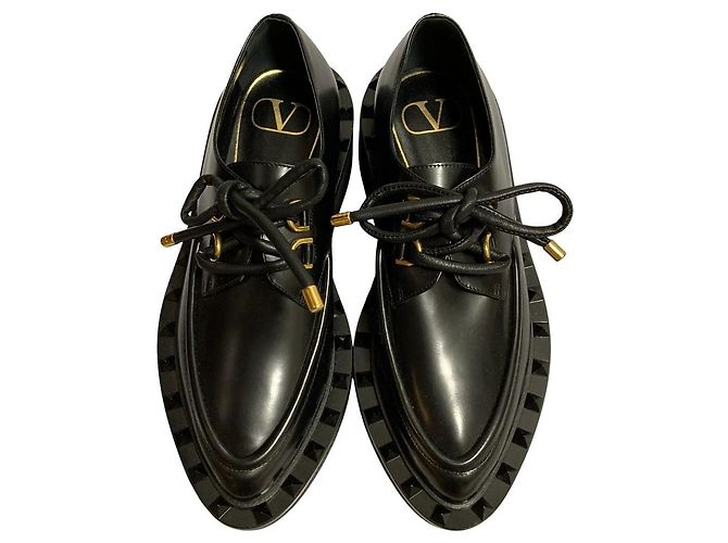 Scarpe Brogue Rockstuds Valentino Garavani Nero - vista 2