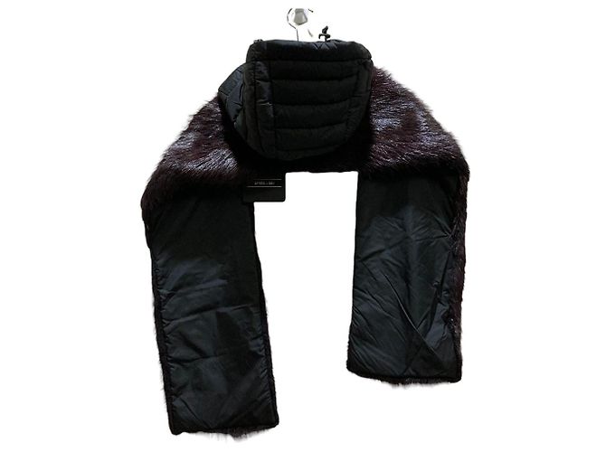 Moncler Grenoble SCIARPA Nutria Fur Scarf Hood Nero - vista 5