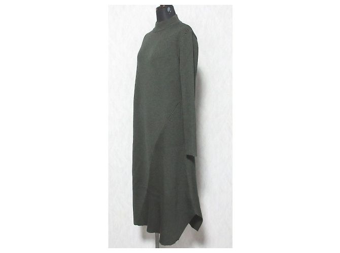 Autre Marque DES PRES Kleid aus Rippstrick Grün Khaki - Ansicht 3