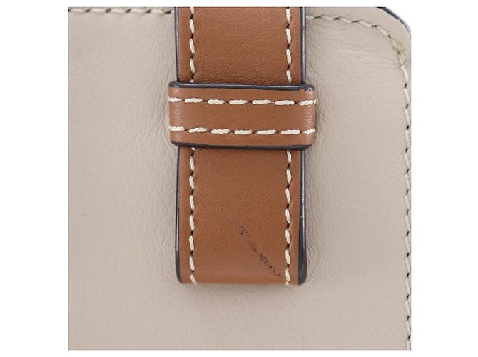 Bolsa 2way Loewe Hammock Small em couro de bezerro Marrom Branco - vista 12