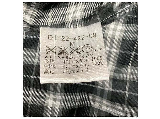 Abrigo Burberry Black Label N-3B Negro - vista 10