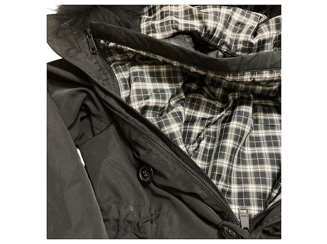 Abrigo Burberry Black Label N-3B Negro - vista 8
