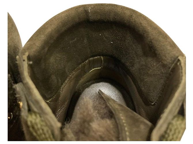 Sneaker in shearling Salvatore Ferragamo SOLDA Verde Cachi - vista 10