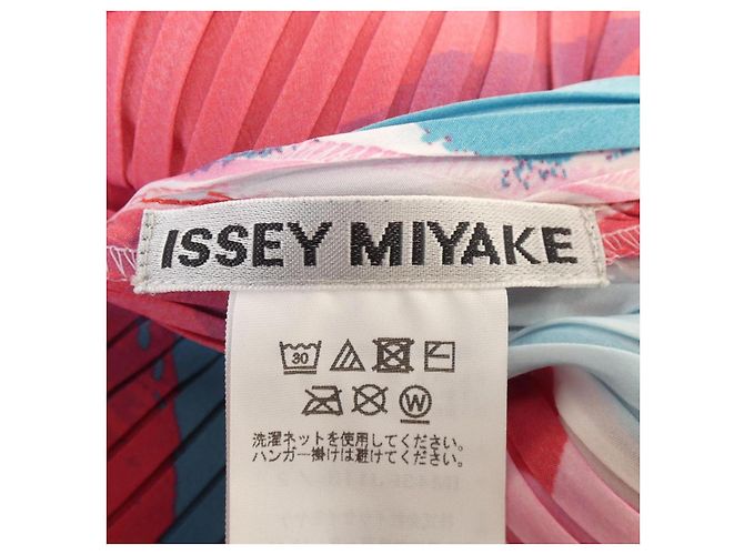 Top Issey Miyake Rojo Azul Blanco Roja - vista 4