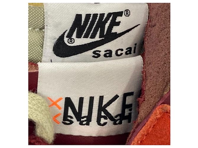Nike sacai KAWS Blazer Low Sneakers Rosso - vista 9