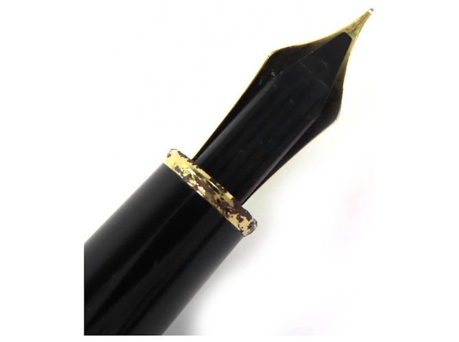 Estilográfica MONTBLANC Meisterstück 14K Negro - vista 4