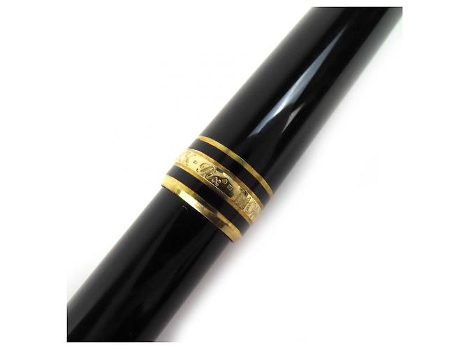 Set Montblanc Meisterstück Penna Stilografica 14K e Penna a Sfera Nero - vista 15