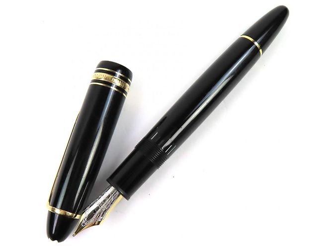 Set Montblanc Meisterstück Penna Stilografica 14K e Penna a Sfera Nero - vista 2