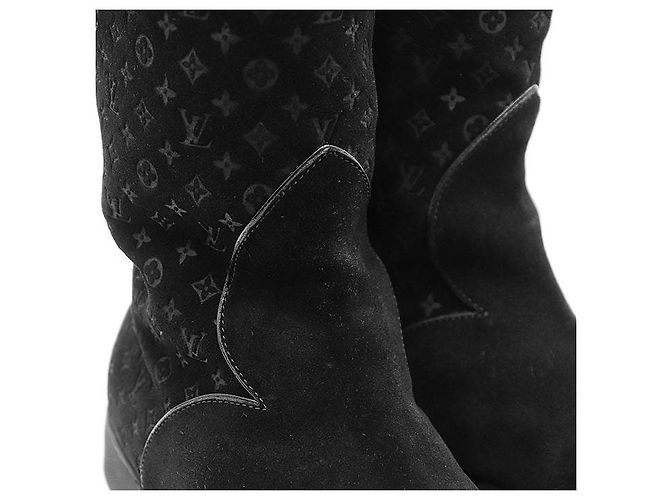 Louis Vuitton Monogram Mouton Suede Boots Schwarz - Ansicht 3