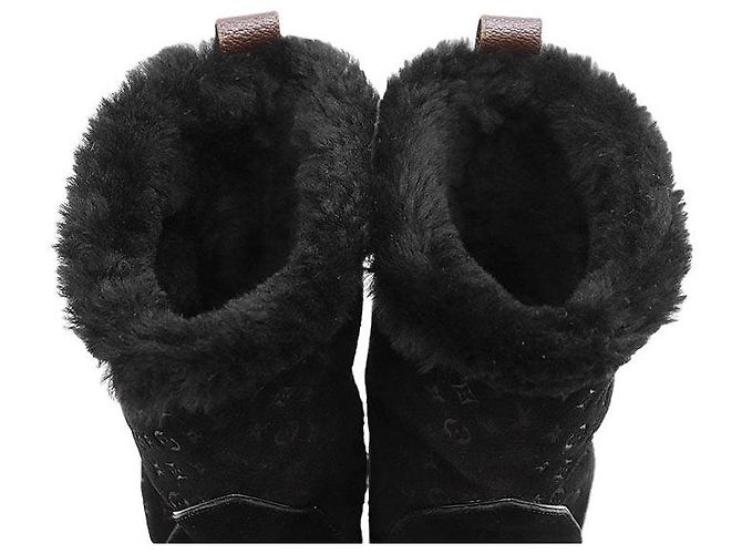 Louis Vuitton Monogram Mouton Suede Boots Schwarz - Ansicht 8
