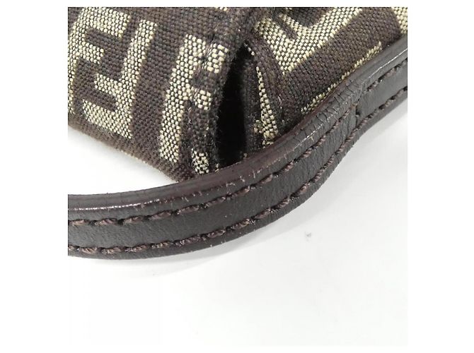 Fendi 8BT075 JQ4 Schultertasche aus Canvas Braun - Ansicht 5