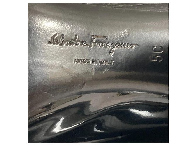 Salvatore Ferragamo Vara Lederpumps Schwarz - Ansicht 7