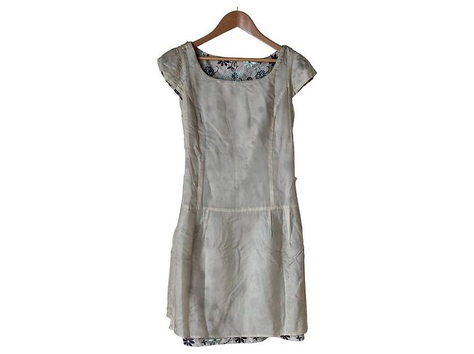 Autre Marque Abito Tocca con ricami floreali Beige - vista 3