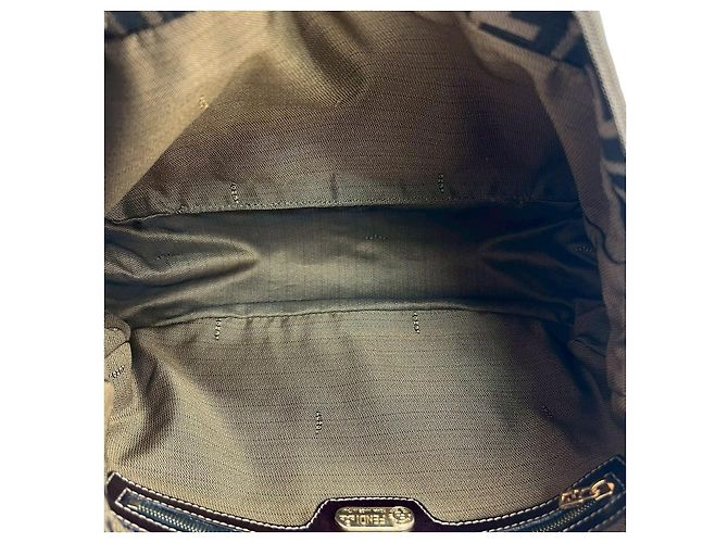 Bolsa Fendi Zucca Canvas Leather Marrom Preto - vista 9