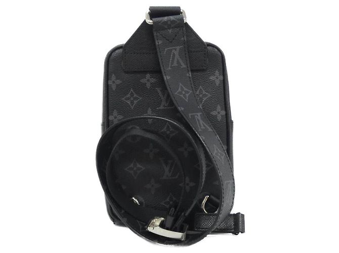 Borsa a tracolla Louis Vuitton Taiga Llama Nero - vista 2
