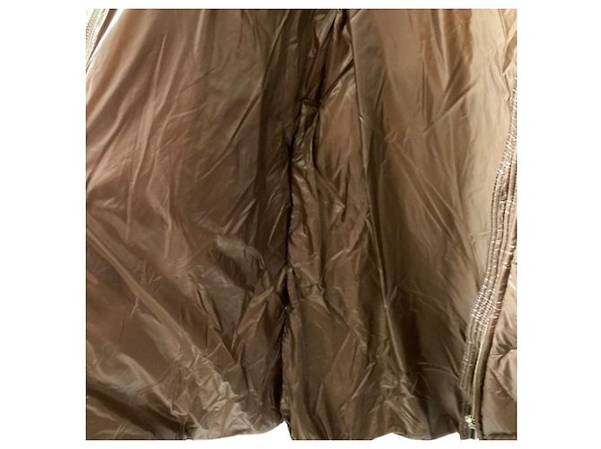 Max Mara THE CUBE Casaco longo de penas com capuz em nylon Marrom - vista 6
