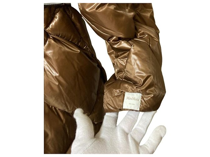 Max Mara THE CUBE Casaco longo de penas com capuz em nylon Marrom - vista 8