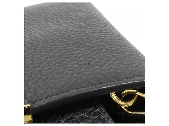 Bolsa Louis Vuitton Capucines MINI Taurillon 2way Preto - vista 7