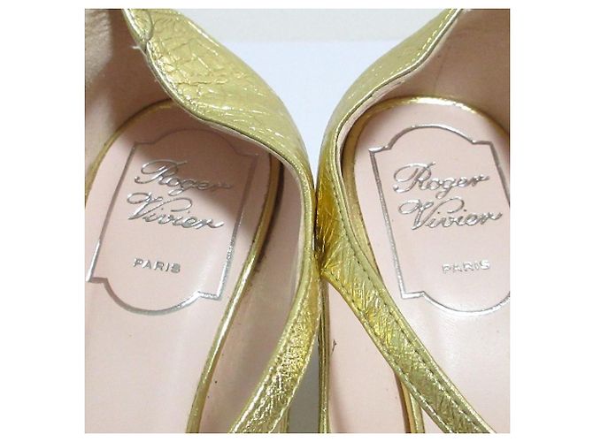 Décolleté Roger Vivier Trevivier con cristalli e tacco largo D'oro - vista 5