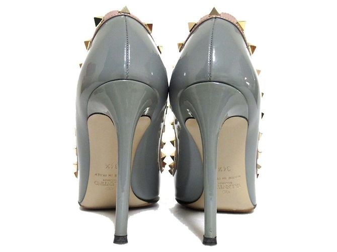 Décolleté Rockstud in vernice Valentino Garavani Marrone - vista 3