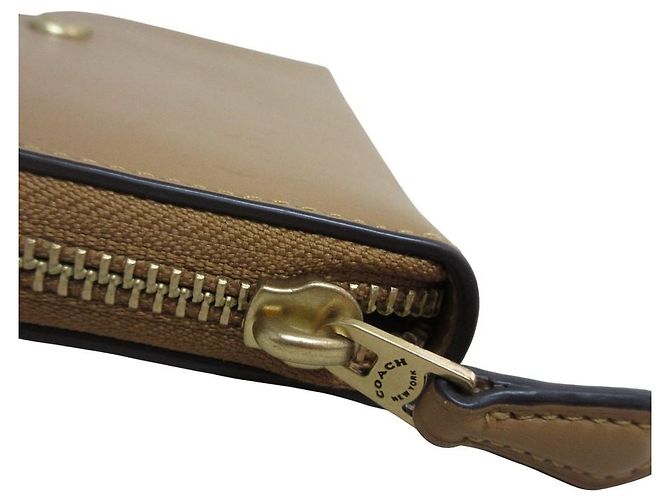 Cartera larga de piel COACH Accordion Zip Wallet Castaño - vista 7