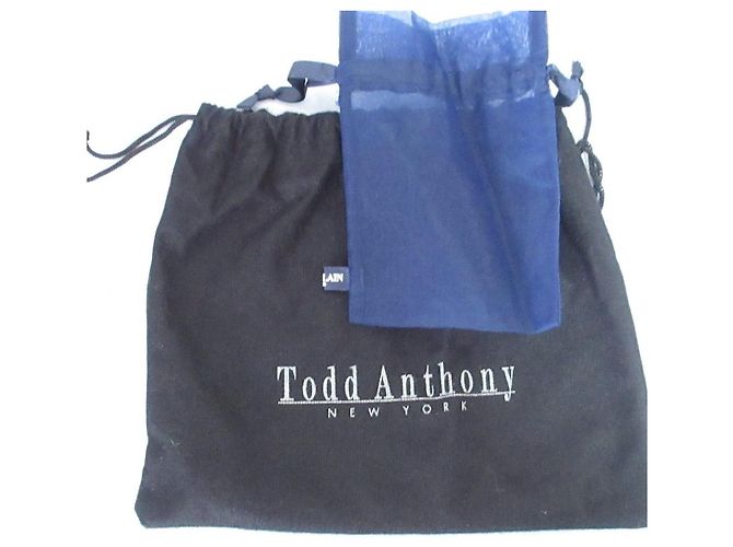 Autre Marque Todd Anthony Party-Handtasche mit Perlenverzierung Weiß Roh - Ansicht 17