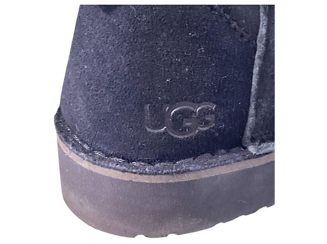 UGG Quincy 2WAY Stiefel aus Lammfell Schwarz - Ansicht 8