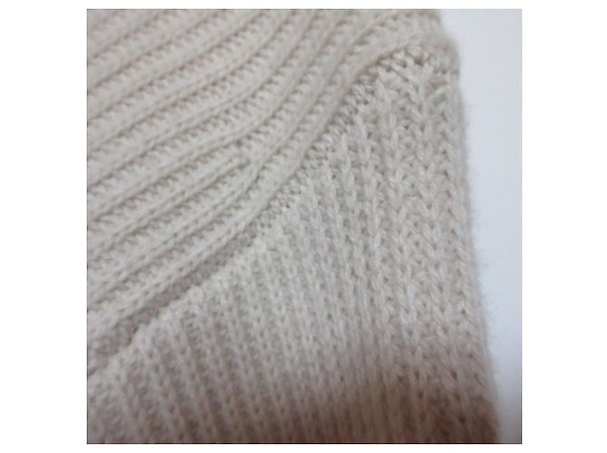 Autre Marque EVERYDAY I LIKE. Lia V-Ausschnitt Strickpullover Beige - Ansicht 3