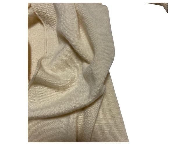 Autre Marque Cardigã com capuz FOXEY Fun em mistura de cashmere e seda Bege Cru - vista 10