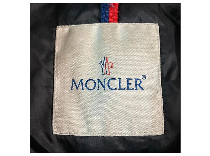 Moncler TALHOUET Down Coat Black - view 6