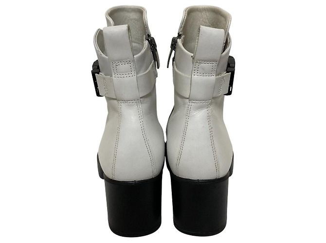 Autre Marque Bottines en cuir ECCO Blanc - vue 3