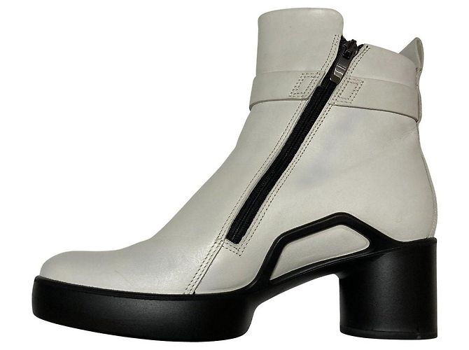 Autre Marque Bottines en cuir ECCO Blanc - vue 9