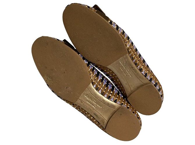 Salvatore Ferragamo Vara Lederpumps Beige - Ansicht 6