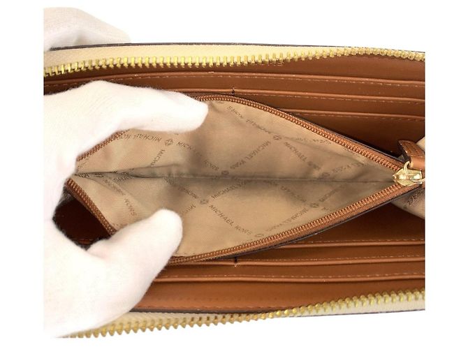Michael Kors Jet Set Travel PVC Geldbörse lang Braun Weiß - Ansicht 9