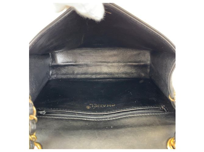 Chanel Matelassé Schultertasche aus Lammleder Schwarz - Ansicht 9