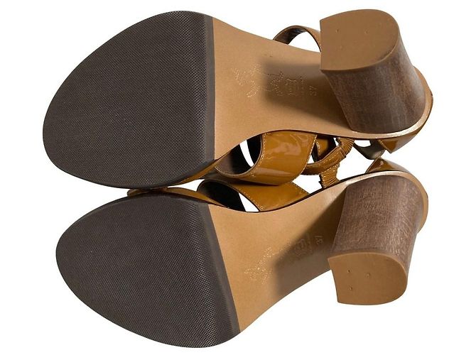 Marni Sandalen aus Lackleder mit Holzabsatz Braun - Ansicht 6