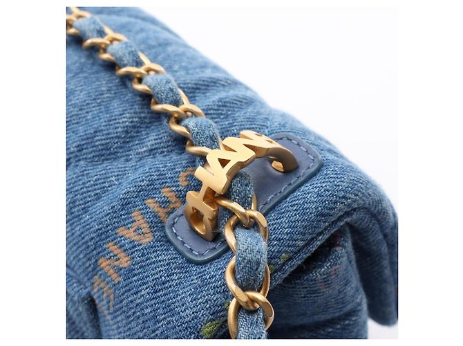 Chanel Matelassé Small Flap Schultertasche aus Denim Blau - Ansicht 10